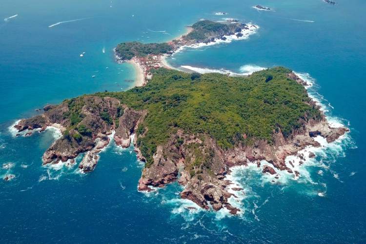 Tour a la Isla de Ixtapa Zihuatanejo. Excursión a la Isla de Ixtapa Zihuatanejo. Lanchas a la Isla de Ixtapa Zihuatanejo Precio. Cuánto cuesta ir a la Isla de Ixtapa Zihuatanejo. Conoce las 4 playas de la Isla de Ixtapa Zihuatanejo. Cocodrilario de Ixtapa Zihuatanejo. Horarios de la Isla de Ixtapa Zihuatanejo. Precio de la Isla de Ixtapa Zihuatanejo